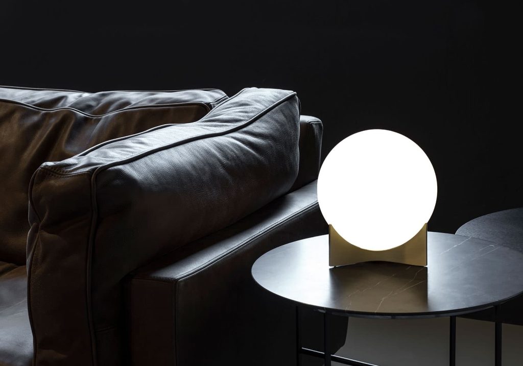 Oscar Table Lamp Satin Brass TERZANI