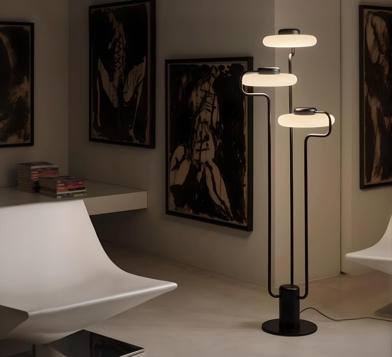 Tratto Floor Lamp - Black - KDLN